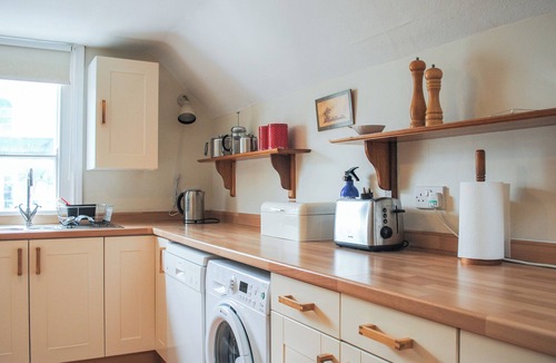 Salcombe Cottage | 7 GLENTHORNE HOUSE, family friendly in Salcombe