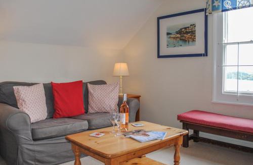 Salcombe House | 7 Glenthorne House