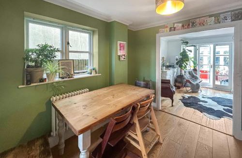 Horsted Keynes House | 7 Hillcrest