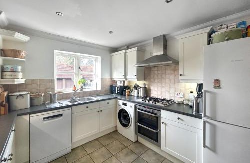 Horsted Keynes House | 7 Hillcrest