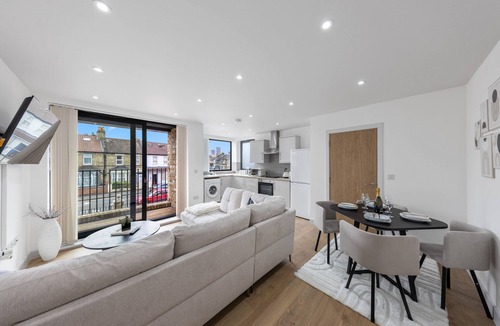 Waltham Forest Apartment | 7 Hobson Woods Apartments
