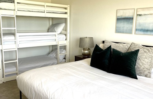 Cherimoya Hill Cabin | 7 King Beds! Private Hot Tub, Pickleball Court, SUP’s, Ping Pong and Air Hockey