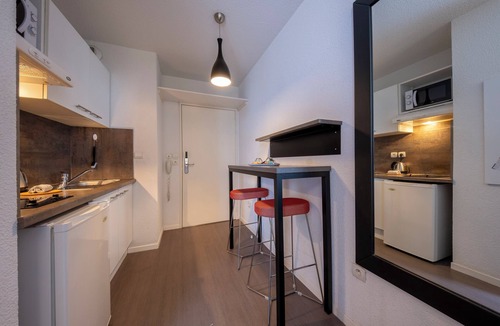 Toulouse South-East Apartment | 7 - L'Envol - Gare - Wifi