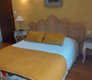 Pace Bed & Breakfast | 7 , le Haut Montrayé