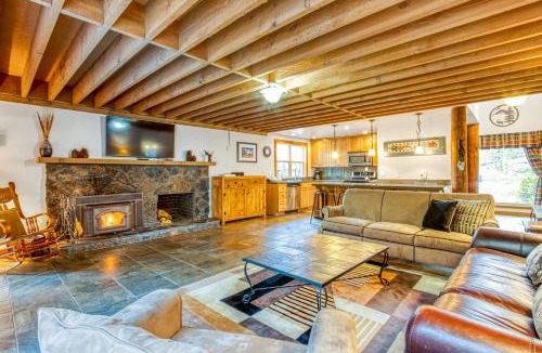 Overlook Park House | 7 Little Court