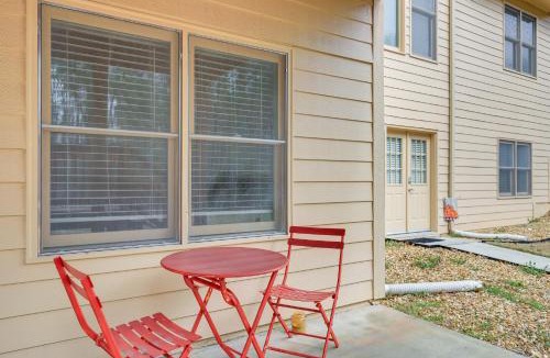 Tyrone House | 7 Mi to Arthur Blank & Trilith Studios: Cozy Suite