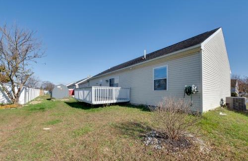 Milton House | 7 Mi to Broadkill Beach Getaway with Deck and Yard