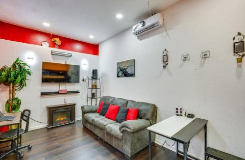 Dallas Apartment | 7 Mi to Downtown Dallas WFH-Friendly Studio