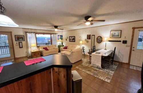 Morganton House | 7 Mi to Downtown Morganton: Cabin w/Fire Pit!