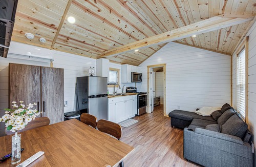 Perry Cabin | 7 Mi to Keaton Beach: Peaceful Perry Gem!