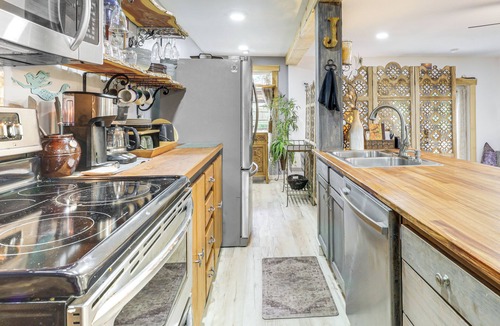 Harbinger Apartment | 7 Mi to Kitty Hawk Pier & Beach: Studio w/Patio!