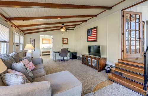 Havelock House | 7 Mi to Neuse River! Family Home w/Poolside Oasis