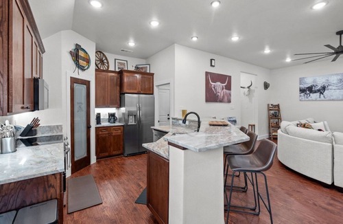 Fort Worth House | 7 min to Stockyards: Spacious, Cozy & Stylish Home