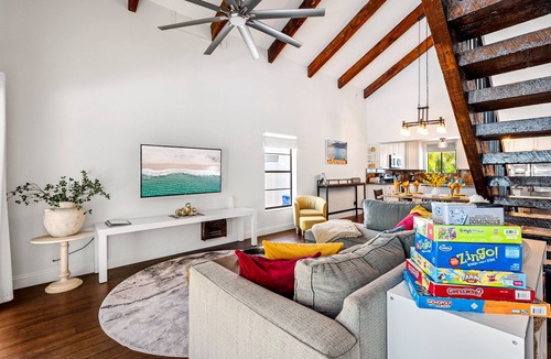 Delray Beach House | 7 Mins to Beach & Atlantic Ave Heated Pool Fun Backyard!