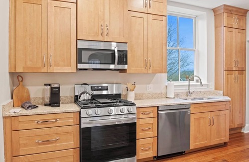 Palmyra Apartment | 7 Mins to Hill Cumorah | Luxury Palmyra Apartment