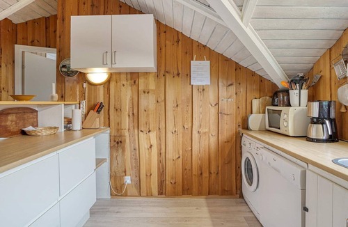 Dannemare House | 7 person holiday home in Dannemare