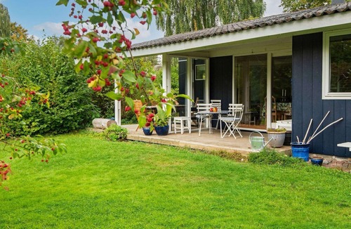 Beder Malling House | 7 person holiday home in Malling