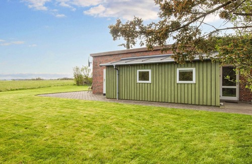 Remmer Strand House | 7 person holiday home in Struer