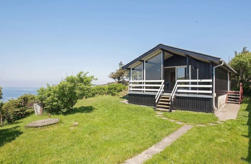 Remmer Strand House | 7 person holiday home in Struer
