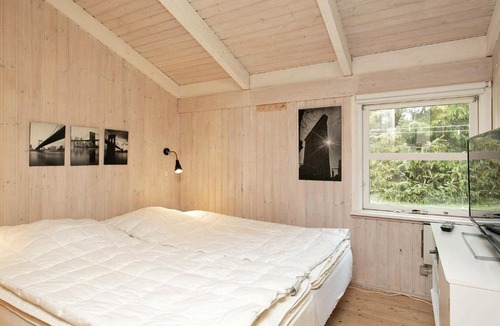 Aalbaek House | 7 person holiday home in lb k