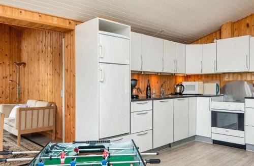 Remmer Strand House | 7 person holiday home in Struer