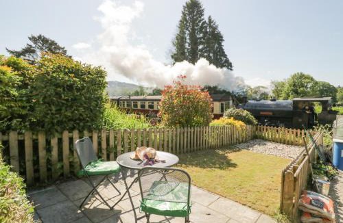 Newby Bridge House | 7 Railway Cottages