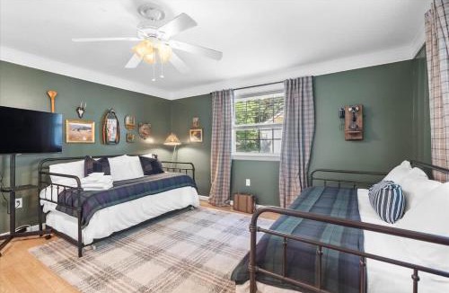 Lookout Mountain Bed & Breakfast | 7- Rock Island Cottage
