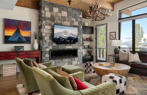 Big Sky House | 7 Rolling Ridge home