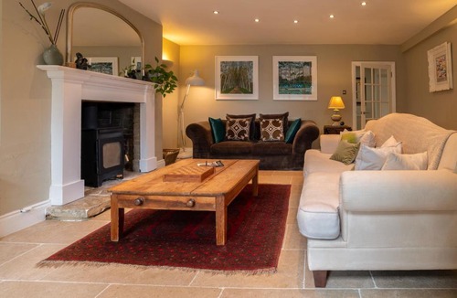 Cheltenham Apartment | 7 Royal Parade