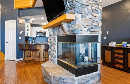 Seven Springs Condo | 7 Springs Mountain Ski-In | Sauna + Game Room