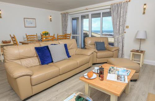 Burgh Island House | 7 Thurlestone Rock