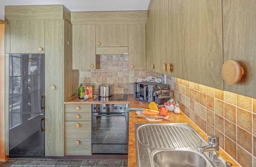 Brienz Apartment | 7' to lake+train, views, spacious, garden, parking