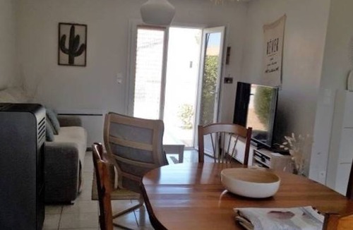 Grues House | 70 m² House ∙ 2 bedrooms ∙ 5 guests