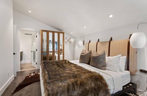 Aspen House | 700 Monarch 302