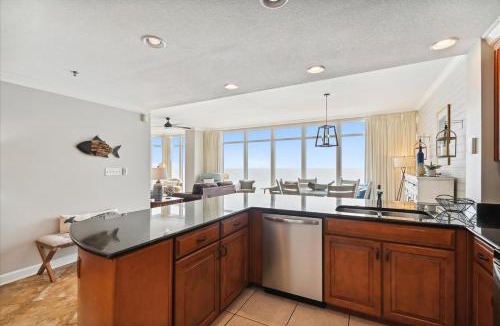 Thomas Drive Apartment | 701 Sterling Beach