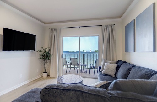 Seven Coves Condo | 7037 Kingston Cove