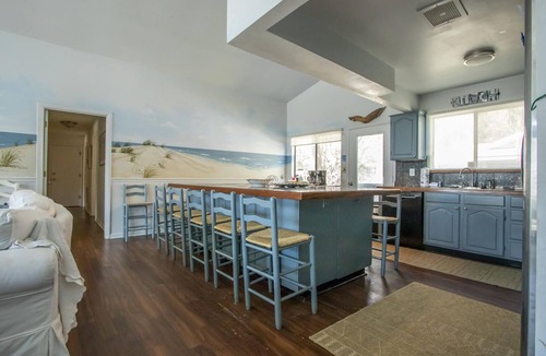 Saint Helena Island House | 705 Silverside