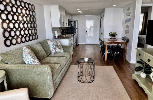 Gulf Shores Condo | 709"A" - Limited 20% off Rent in for April!