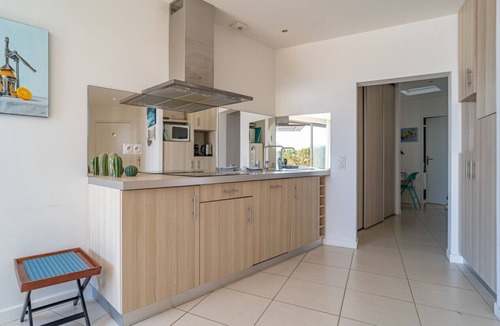 La Grande-Motte Apartment | 70m2 Apartment with A/C and direct access to the beach