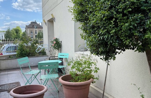 Pomponne Apartment | 70m² duplex apartment Marne view - 5 pers, quiet, near Disneyland & train station