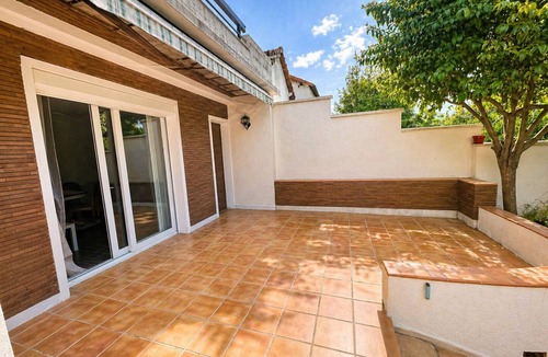 Sevran Apartment | ⭐ 70m² with Terrace - Near Paris, CDG & RER B (5min)