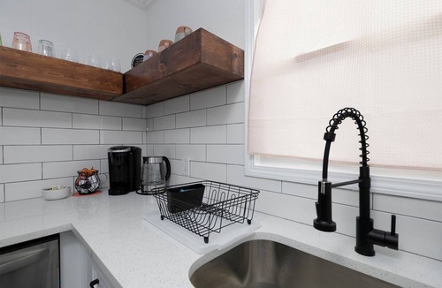 Cartersville House | 71 Unit- A