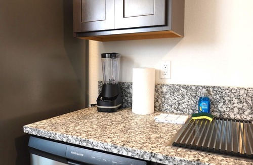 Turlock Apartment | 710 Soderquist Turlock - Bedroom 1