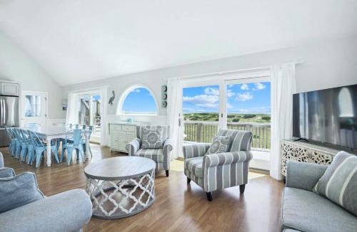 Salvo House | 7223 - Pelican Watch