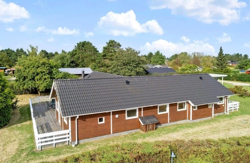 Bog By House | 7323 Bogø - Vindrosen 23