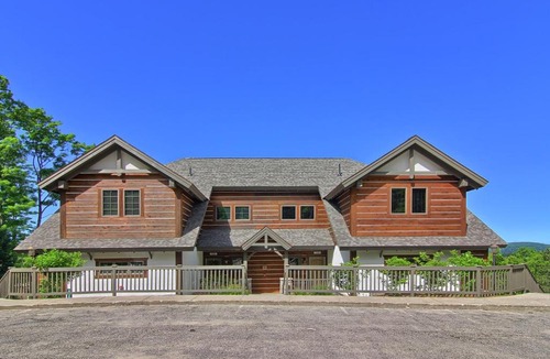 Boyne Falls House | 7325 Creekside Condo