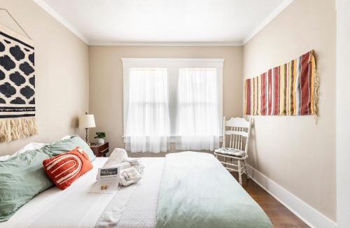 Fresno House | 738 E Yale