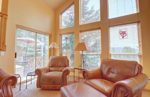 Corinthian Hills House | 75 Corinthian 3Br 3Ba Spacious Layout, Private Garage
