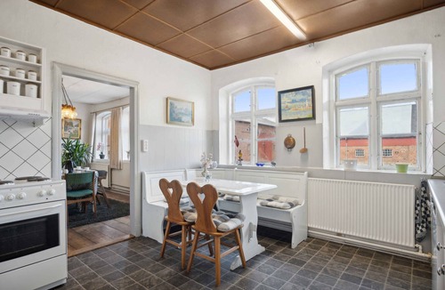 Skovbyballe House | 750 m2 countryside idyll with activity room