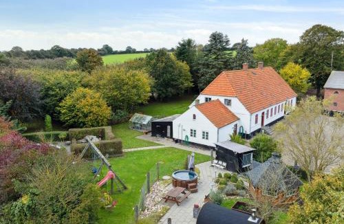 Skovbyballe House | 750 M2 Countryside Idyll With Activity Room